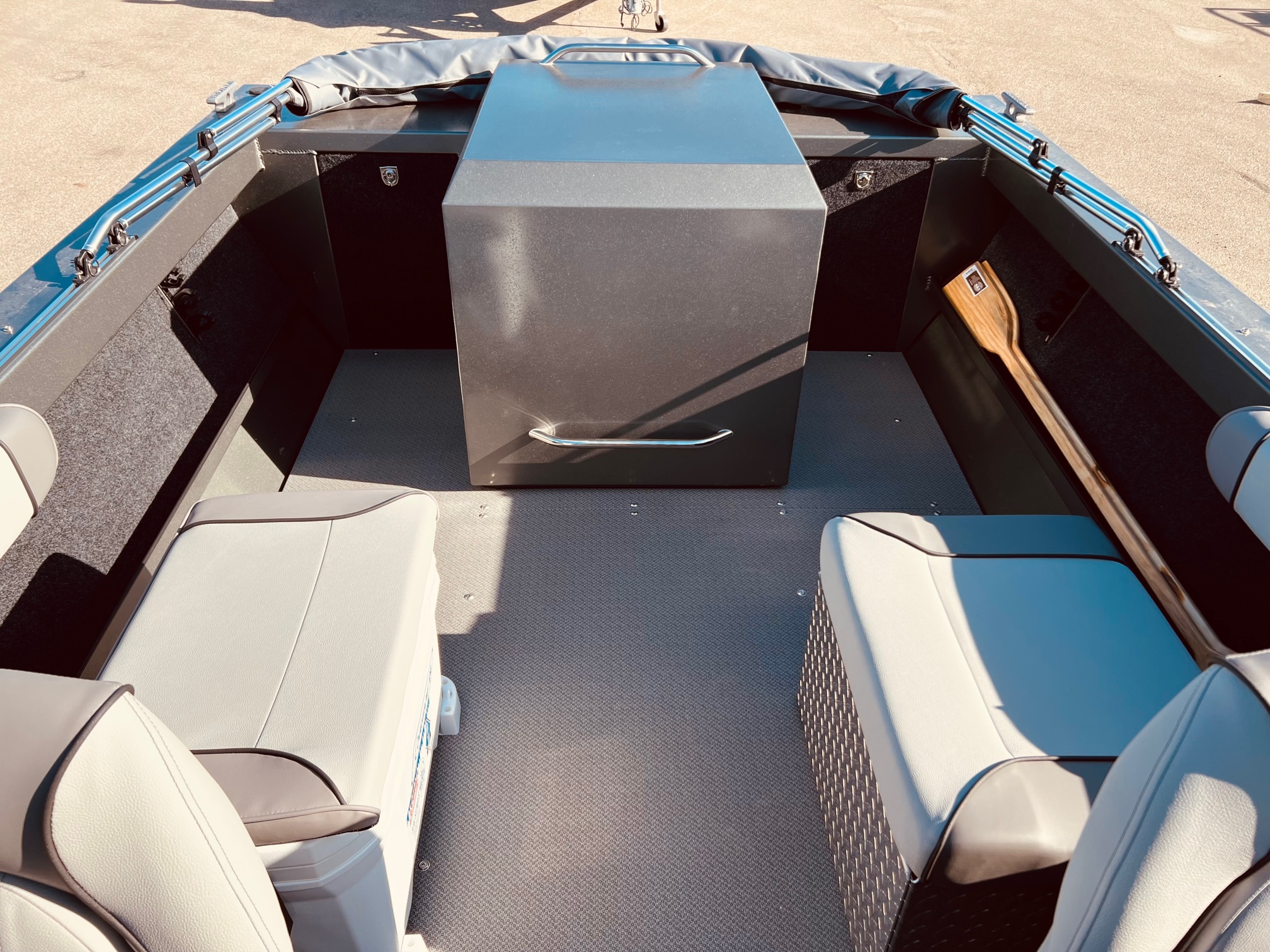 2023 KingFisher 1875 Falcon